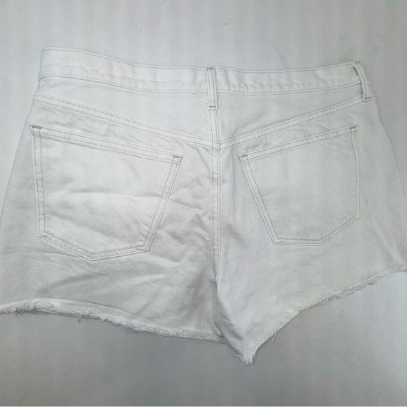 Universal Thread 90s Baggy Jean shorts White Distressed Size 14 - Picture 10 of 14